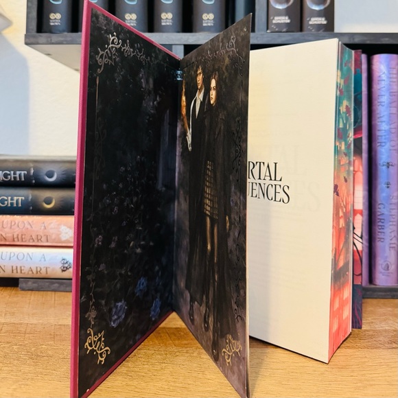 Fairyloot Exclusive Edition Immortal Consequences by I.V. Marie - Picture 5 of 14